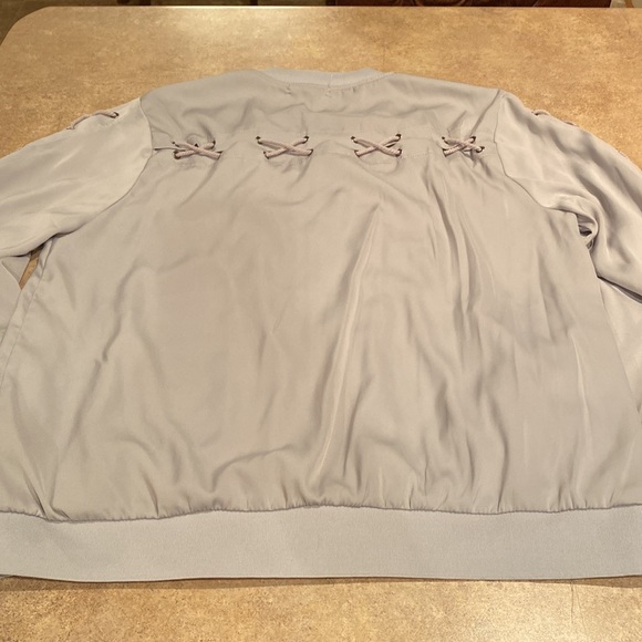 Womens Gilded Intent Light weight zip up with lace sleeves and back size large - Picture 6 of 7